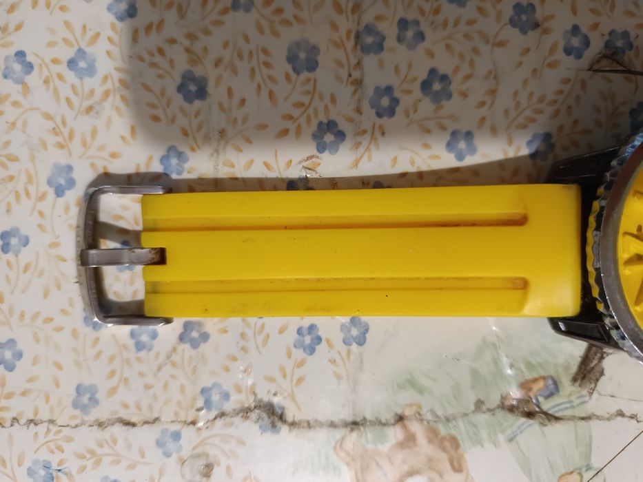 Vendo relógios de Ferrari  para homem novos bom estado