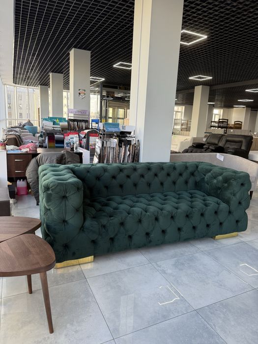 Новий дизайнерський диван Честер — розпродаж салону