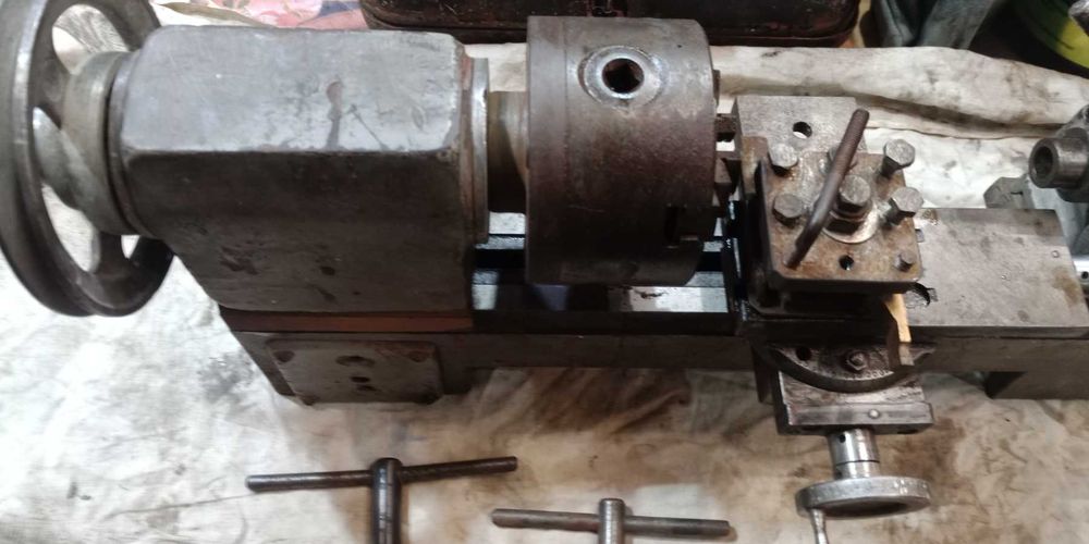 Настольный мини токарный станок