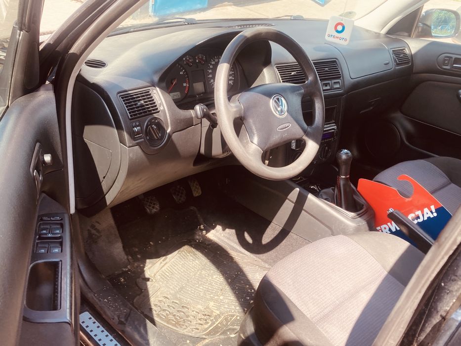 sprzedam  vw golf4 1.9tdi 101 km 5drzwi klimatronik