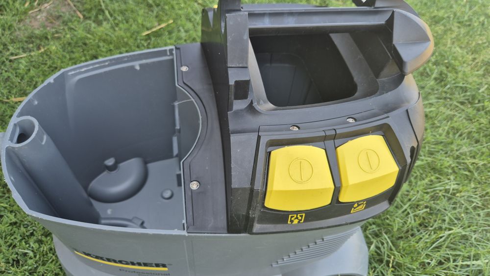 Odkurzacz piorący marki KARCHER