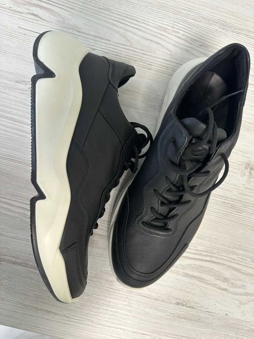 Продам нові кросівки Ecco Chunky sneaker EU45 (30см)