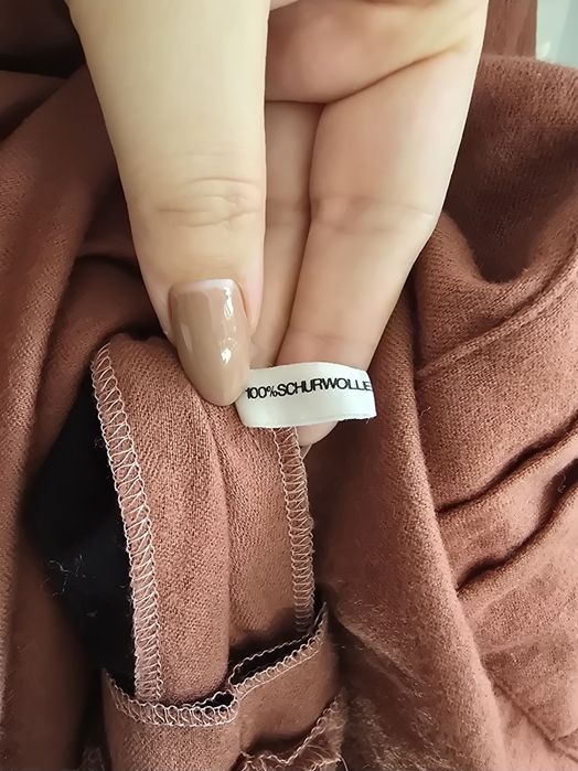 Sukienka wełniana bawarska 42