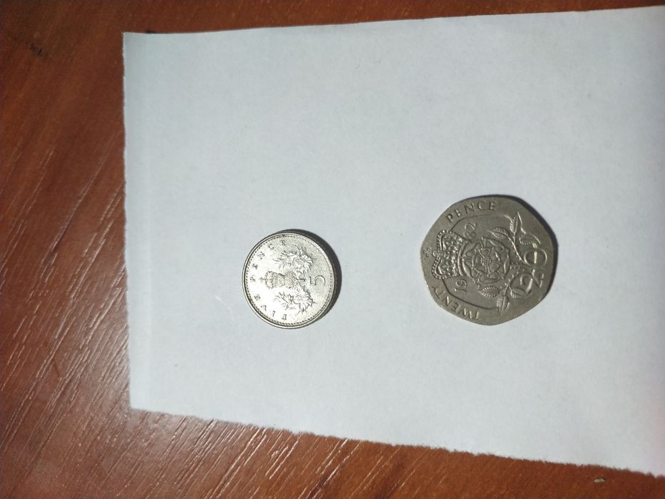 20 пенсов.Англия