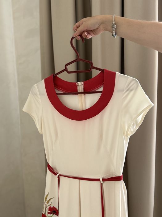 Вишите плаття