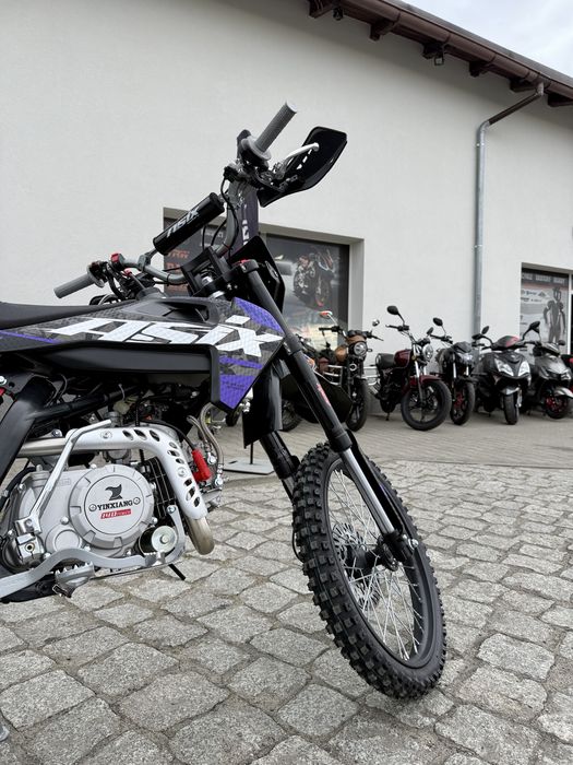 Asix XB67, 140cm3, 2026 rok raty 0 %