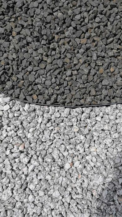 Brita de Granito Cinza, Pedra Decorativa de Jardim; 103€/T