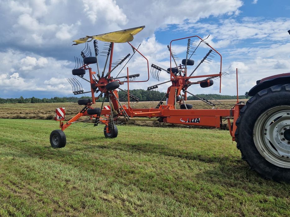 Zgrabiarka  dwukaruzelowa fella ts 1401