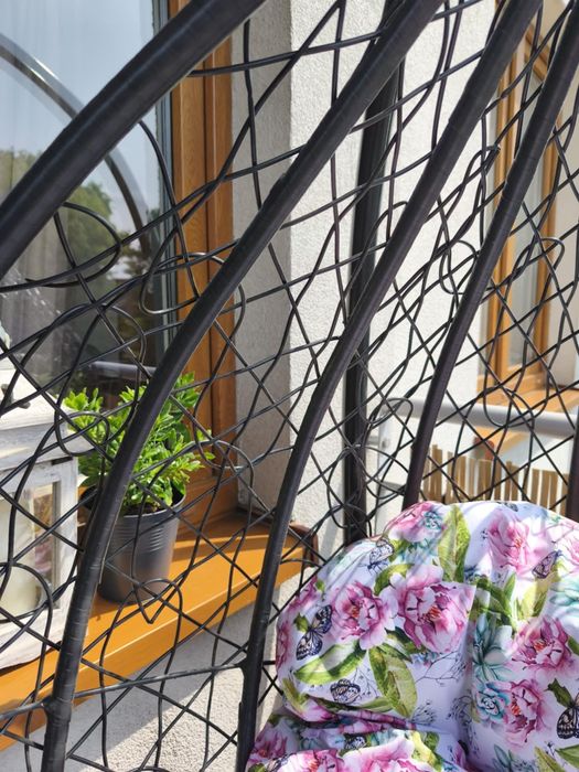 Fotel wiszący ogrodowy kokon poduszki komplet