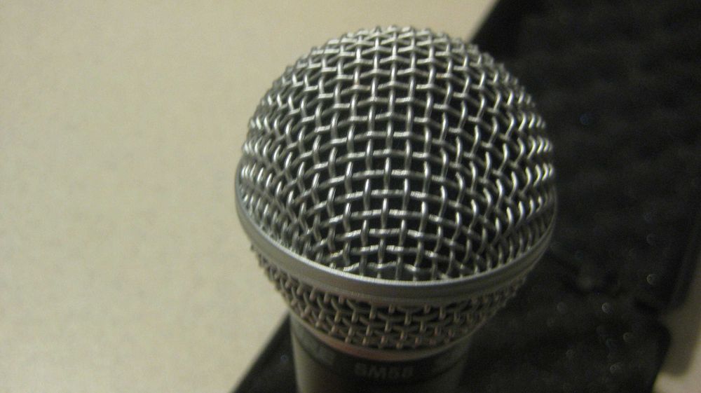 mikrofon "SHURE SM-58"