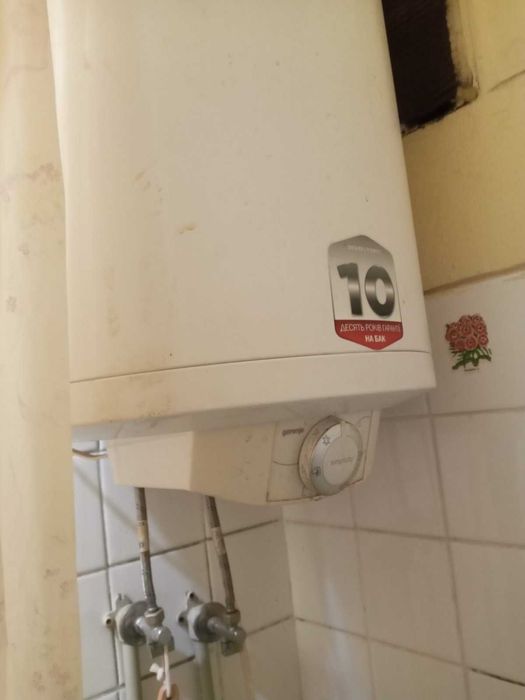 Продам 2-кімн. Щу́сєва вул. 42а, 47 м.кв.МетроСирець 2 хвилини пішки.