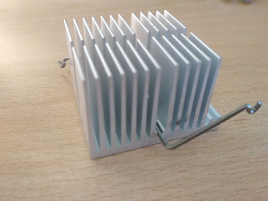 Aluminum heatsink (алюминиевые теплоотводы/радиаторы) 35x42,5x28мм