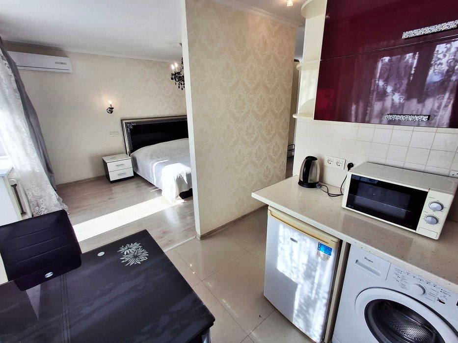 Оренда класної 1к квартири в Центрі, 35м2, вул. Саксаганського, 7, метро Палац спорту