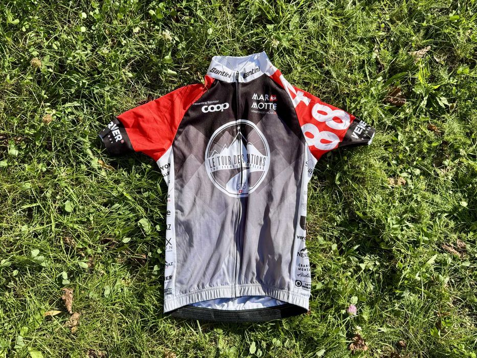 Велоформа, велофутболка, джерсі Santini