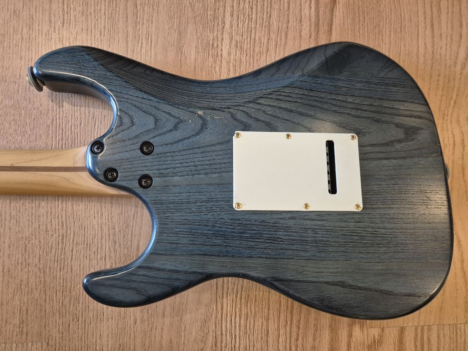 Ibanez Blazer com DiMarzio Andy Timmons