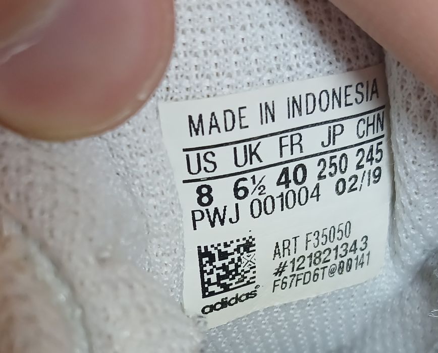 Легкі жіночі кросівки Adidas