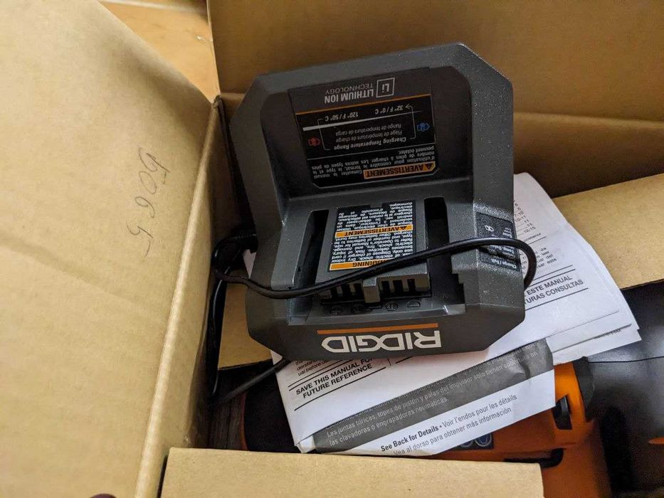 Аккумуляторная дисковая пила Ridgid R8655K 18V комплект АКБ 4 Ач ЗУ