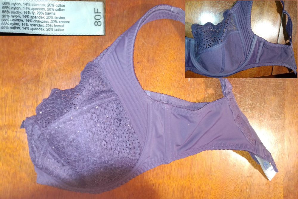 Бюстгальтера разные размеры.