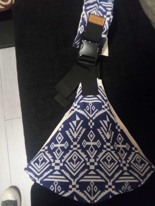 Porta bebes ergonomico