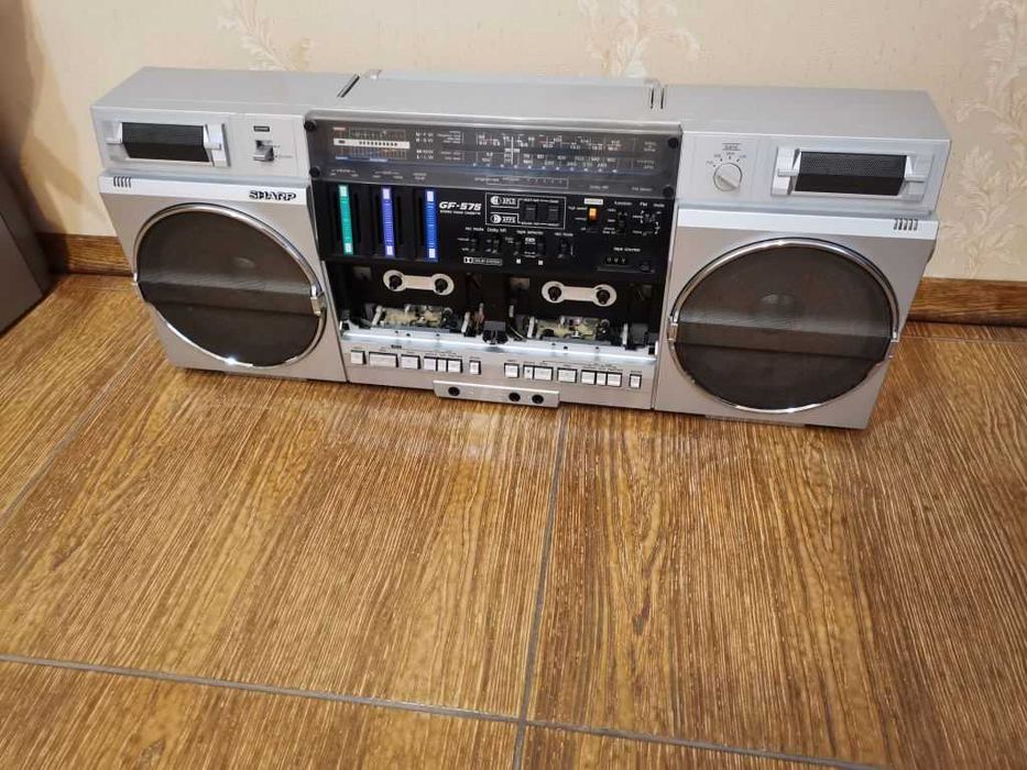Магнитофон магнитола Sharp GF-575