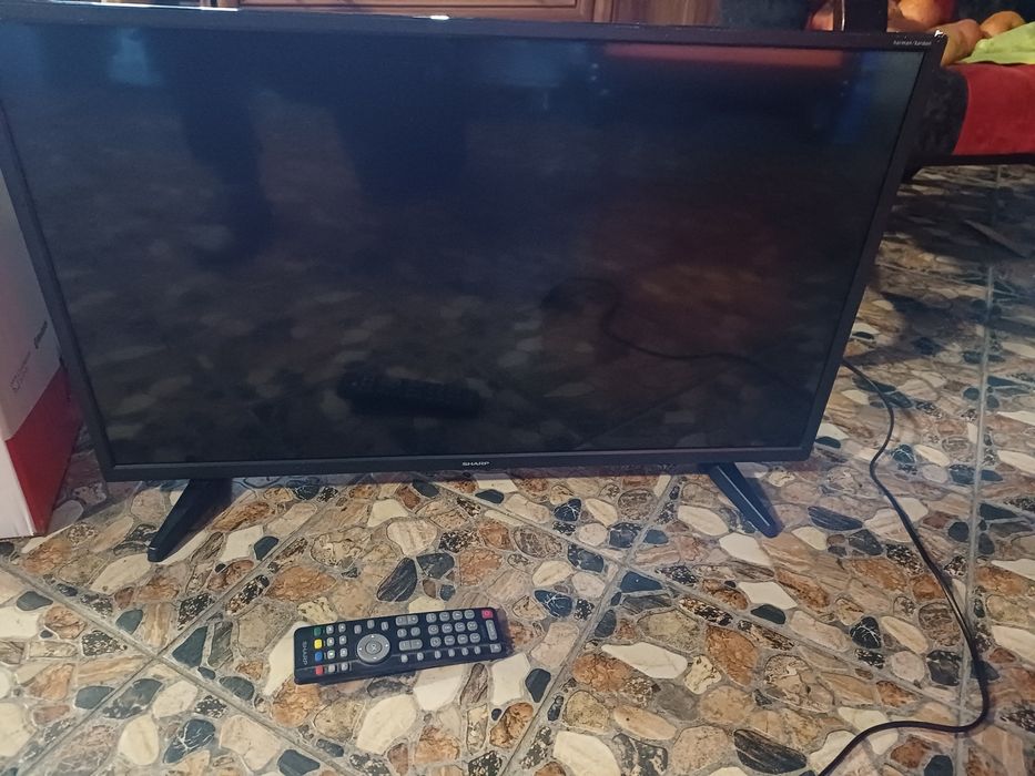 Tv 32 całe sharp
