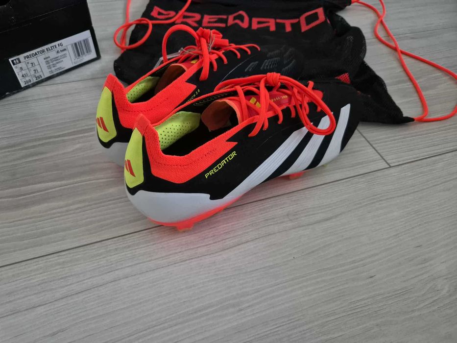 Profesjonalne korki adidas Predator Elite FG IE1802 rozmiar 41 1/3