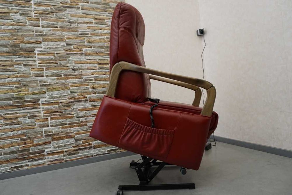 Fotel Elektryczny Geriatryczny Sterowany Pilotem Skóra Czerwony+ Funkcja Pomocy Wstawnia + Odchylane Oparcie i Podnoszony Podnóżek (w-1141)