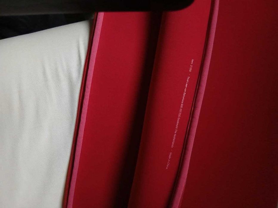 Чехол папка для ноутбука неоприловый 28х38 см