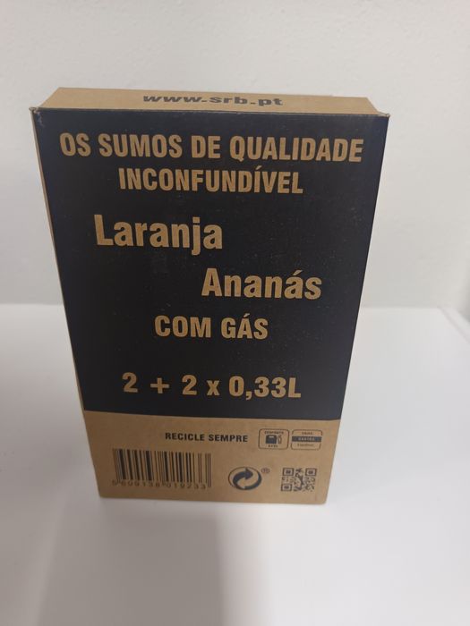 Caixa com garrafas pirogravadas dos 100 anos refrigerante Bussaco.