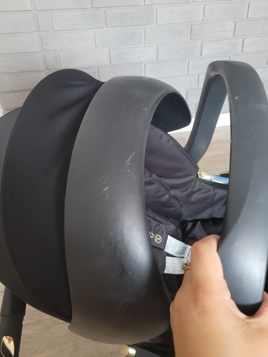 Nosidełko dziecięce + baza cybex