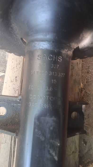 Стойка на перве корозію не имеется