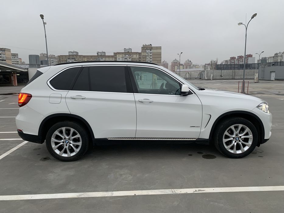 Продам BMW X5 2016 3.0.л xDrive