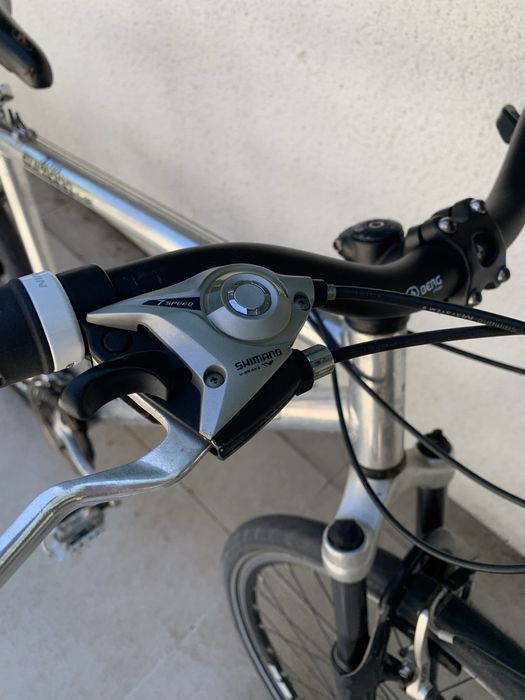Bicicleta Alumínio Roda 26 – Shimano Deore / Berg