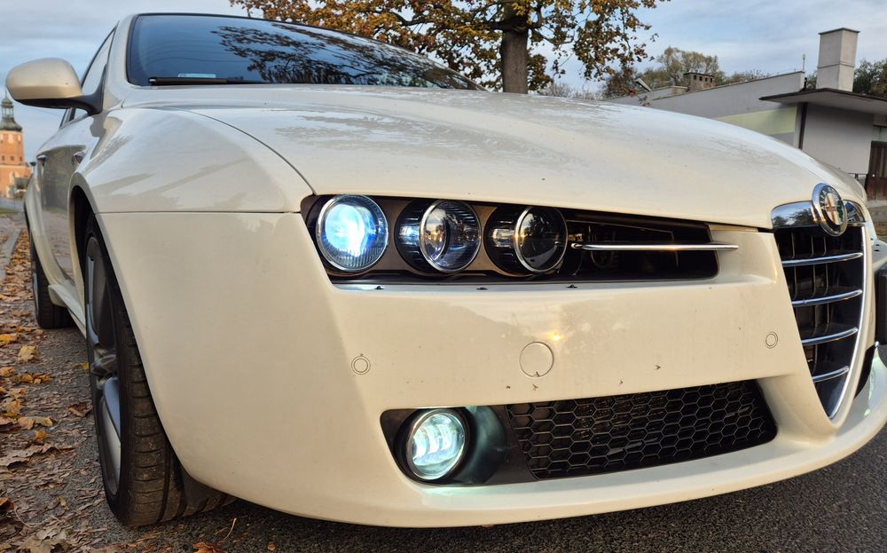 Halogeny LED Alfa Romeo 159 Brera Spider lampa światła przeciwmgielne