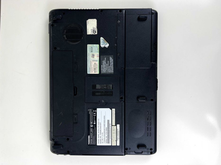 PC Toshiba para peças