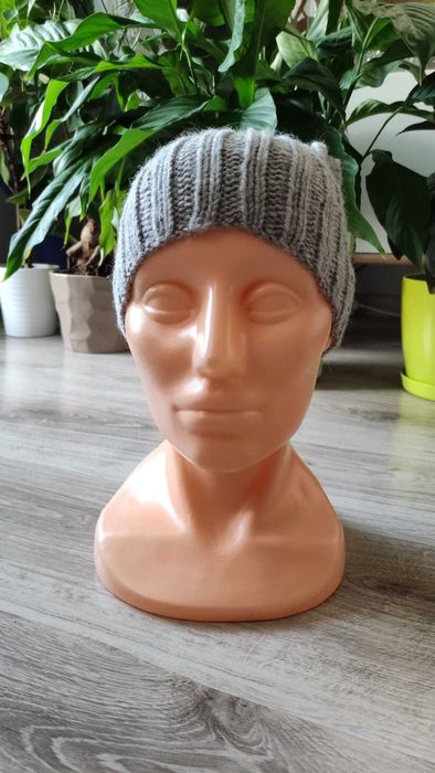 NOWA - Szara, ręcznie robiona, wełniana czapka na drutach