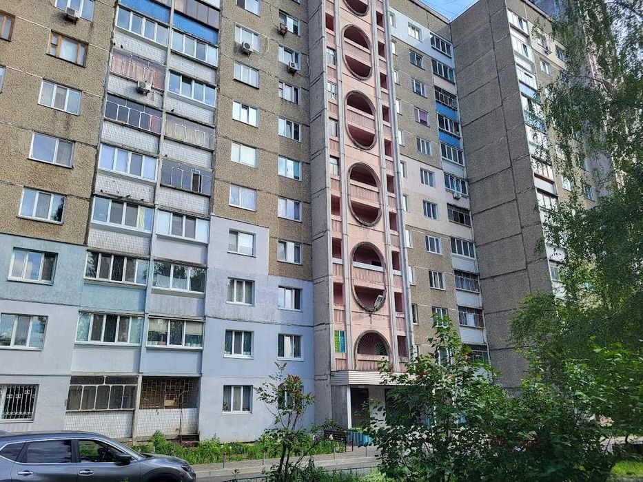 Бровари продам 2 кім.квартиру вул.Незалежності.