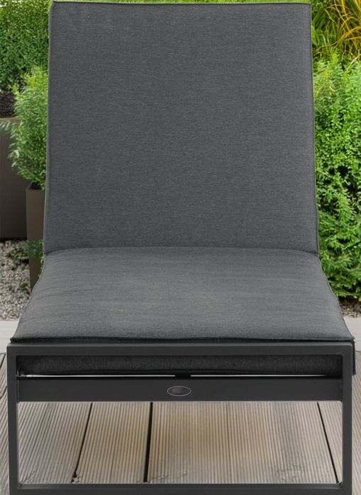 Nowy leżak Vonge z pokryciem szybkoschnącym.