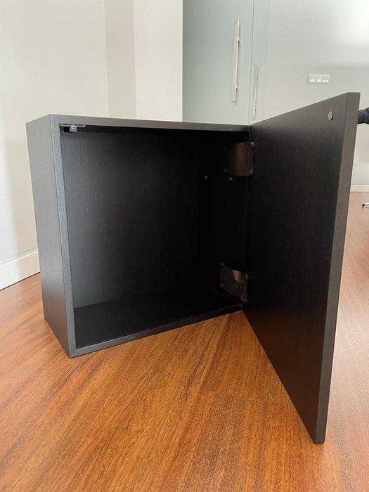 Móvel cubo, marca Antarte