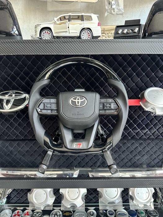Руль для Toyota Land Cruiser 200 Prado 150 Hilux др Кермо універсальне