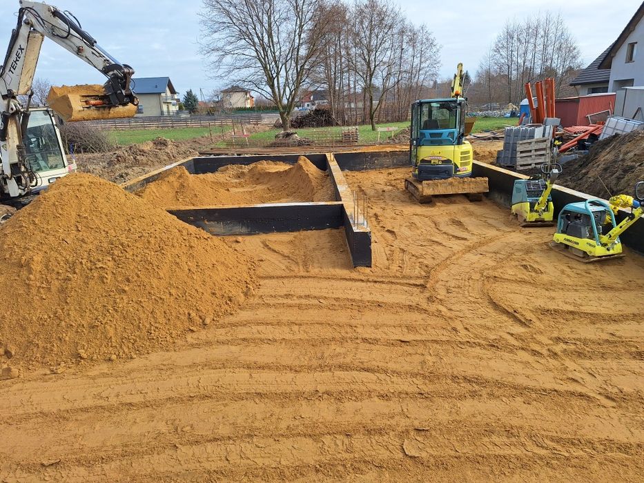 Roboty ziemne usługi koparko-ładowarką minikoparką, koparką, wozidłem