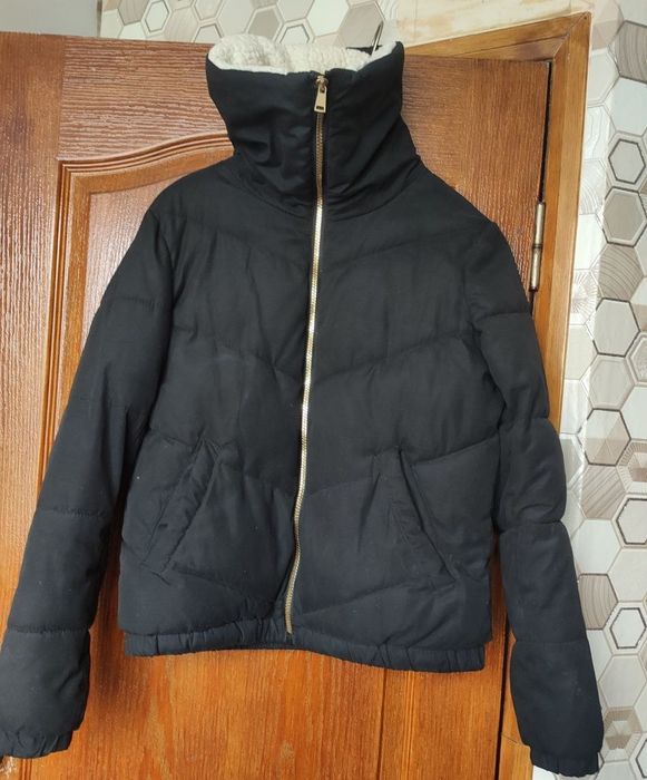 Продам женские куртки