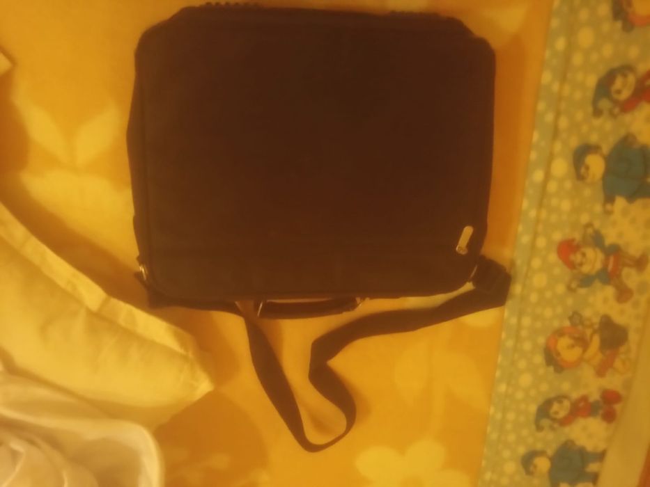 mala para o computador portátil