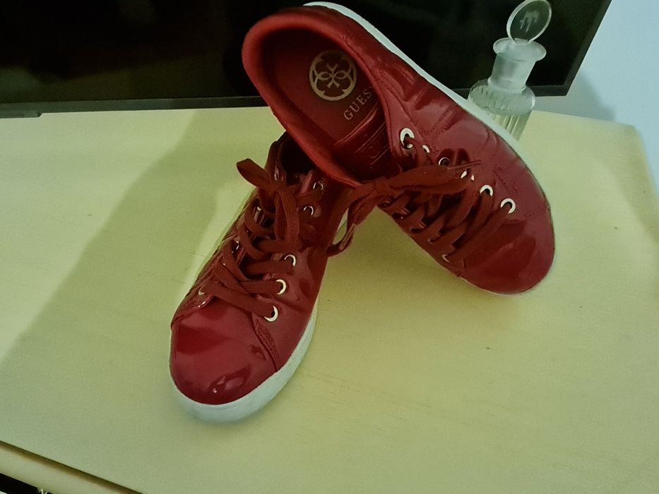 Ténis verniz vermelho GUESS