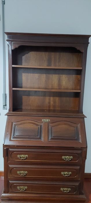 Escravaninha castanha