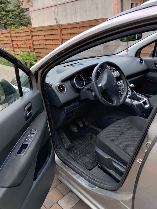 Peugeot 5008 1.6 THP