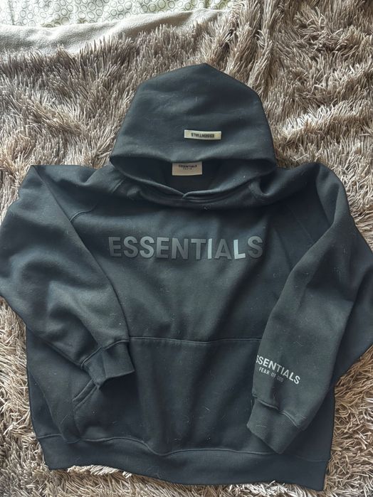 Czarna bluza essentials
