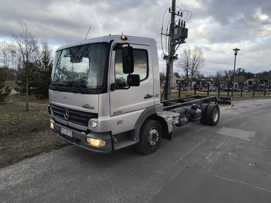 Atego 815 818  tarczki zdrowa rama do zabudowy