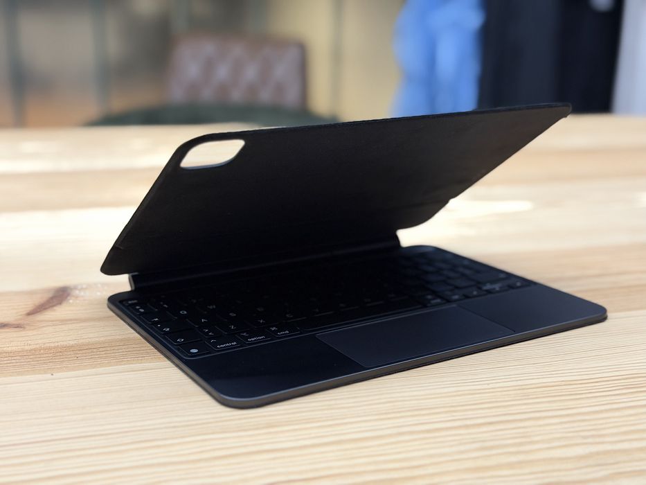 Capa Apple Magic Keyboard para iPad Pro 11"