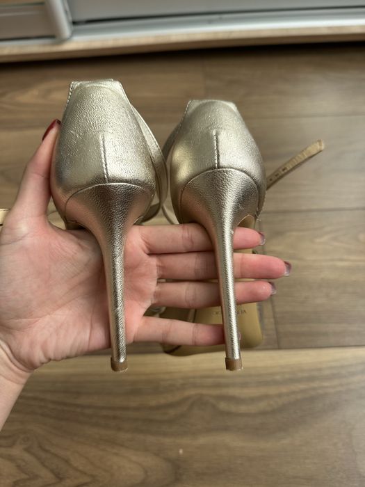 Carlo Pazolini босоніжки